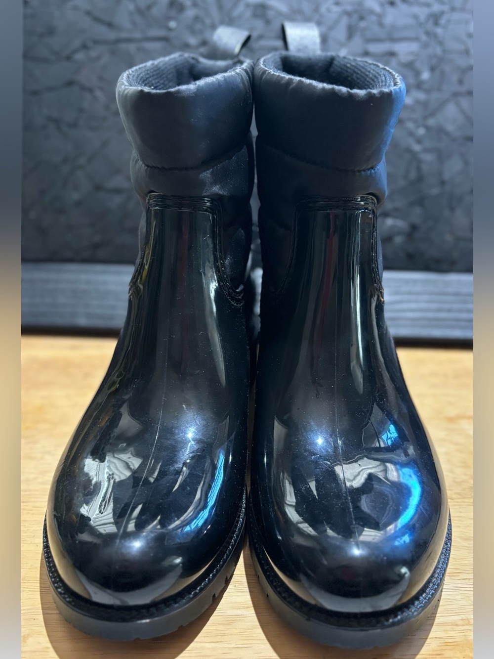 Charter Club Trudy rain boots, featuring a glossy black & quilted shaft size 8